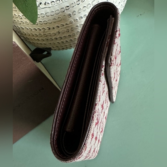 Louis Vuitton NWOT UNIQUE Mini Lin Pinkish Red Bifold Wallet FULL INCLUSION - Picture 12 of 13